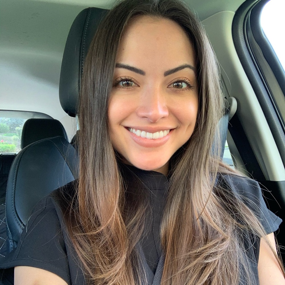 Meet your Posher, Anjelica